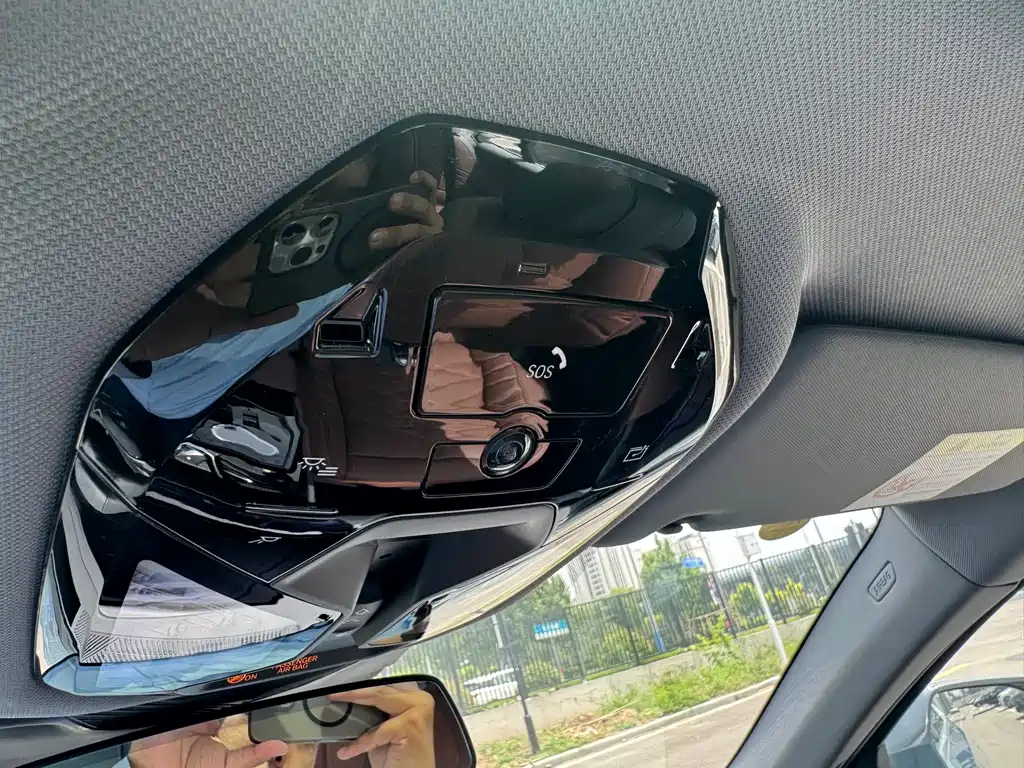 BMW i5 — фото 22