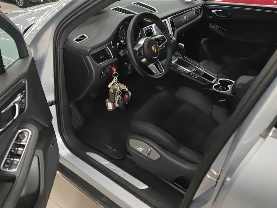 Porsche Macan 2015 — фото 9