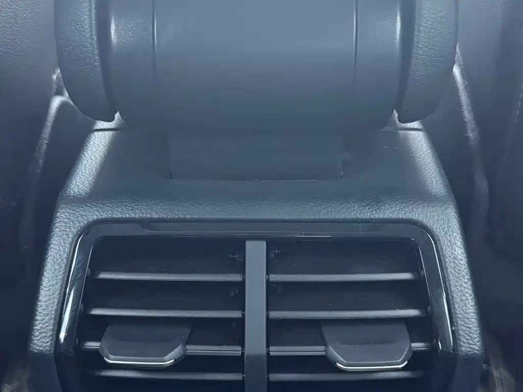Audi Q3 2022 — фото 15