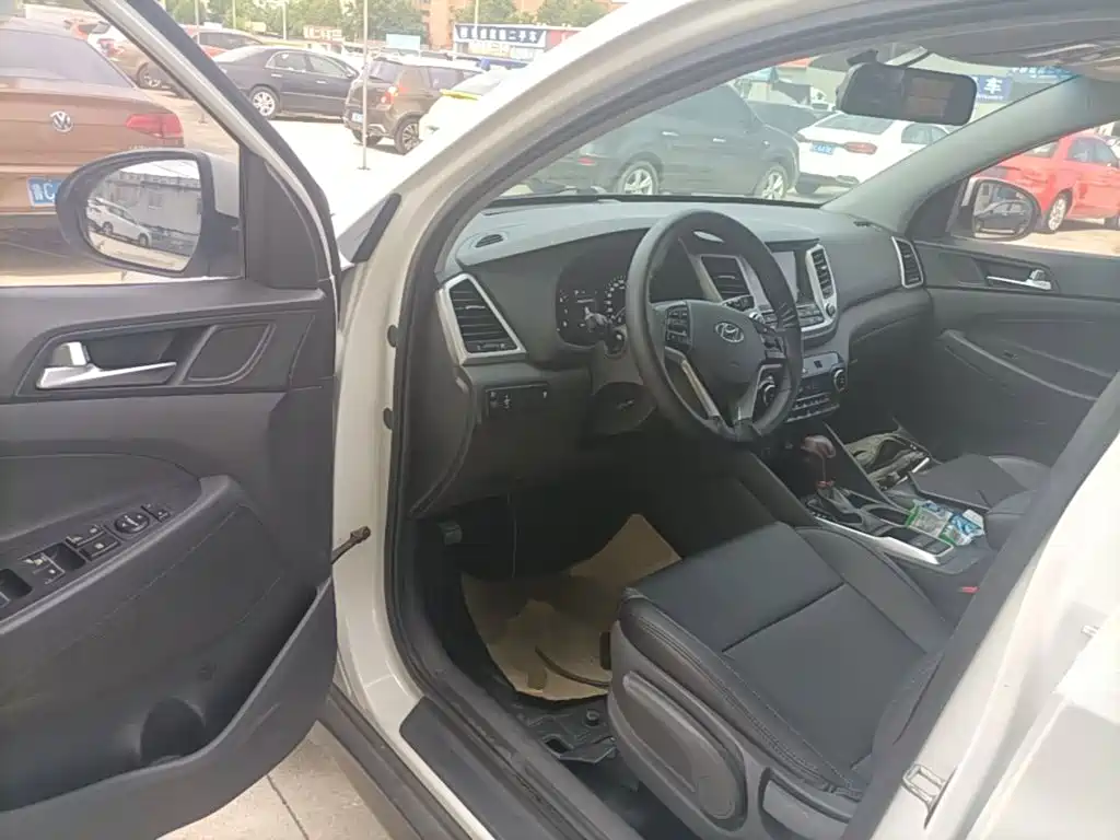 Hyundai Tucson 2016 — фото 16