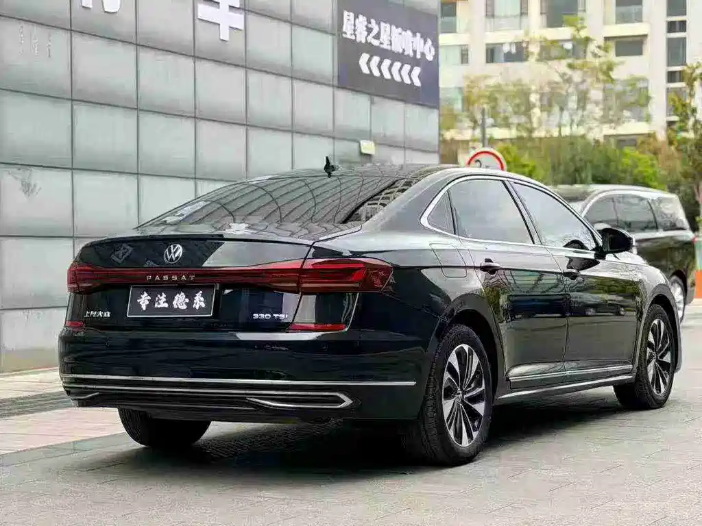 Volkswagen Passat 2021 — фото 7