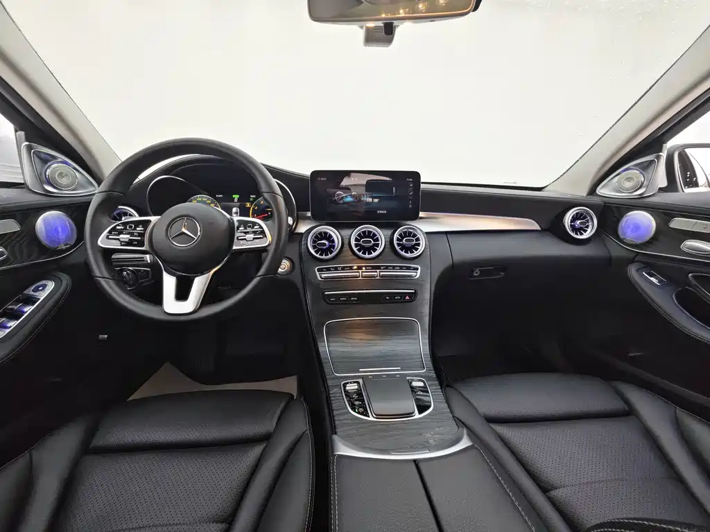 Mercedes-Benz C-Class 2019 — фото 25