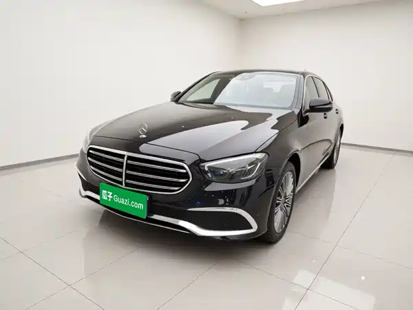 Mercedes-Benz E-Class 2022