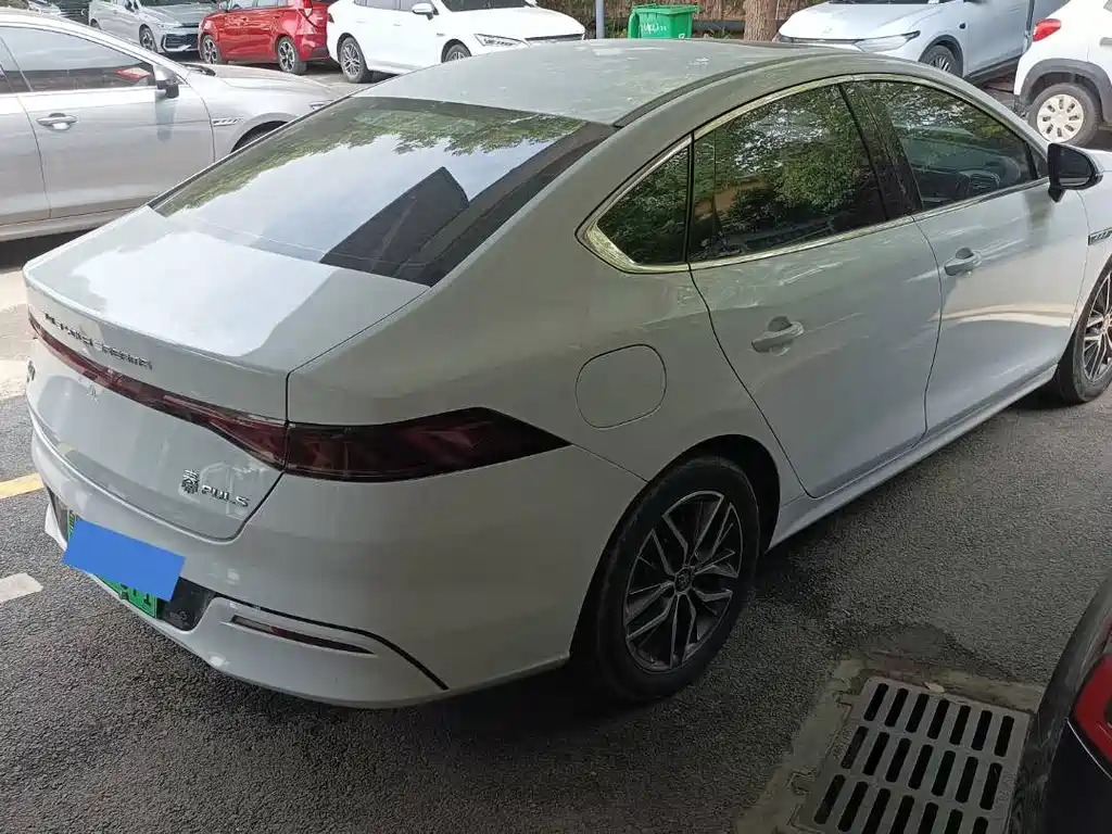 BYD Qin PLUS 2022 — фото 10
