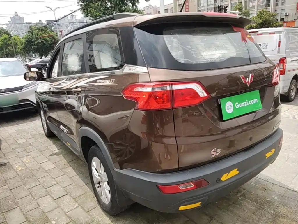 Wuling Hongguang S3 2019 — фото 5