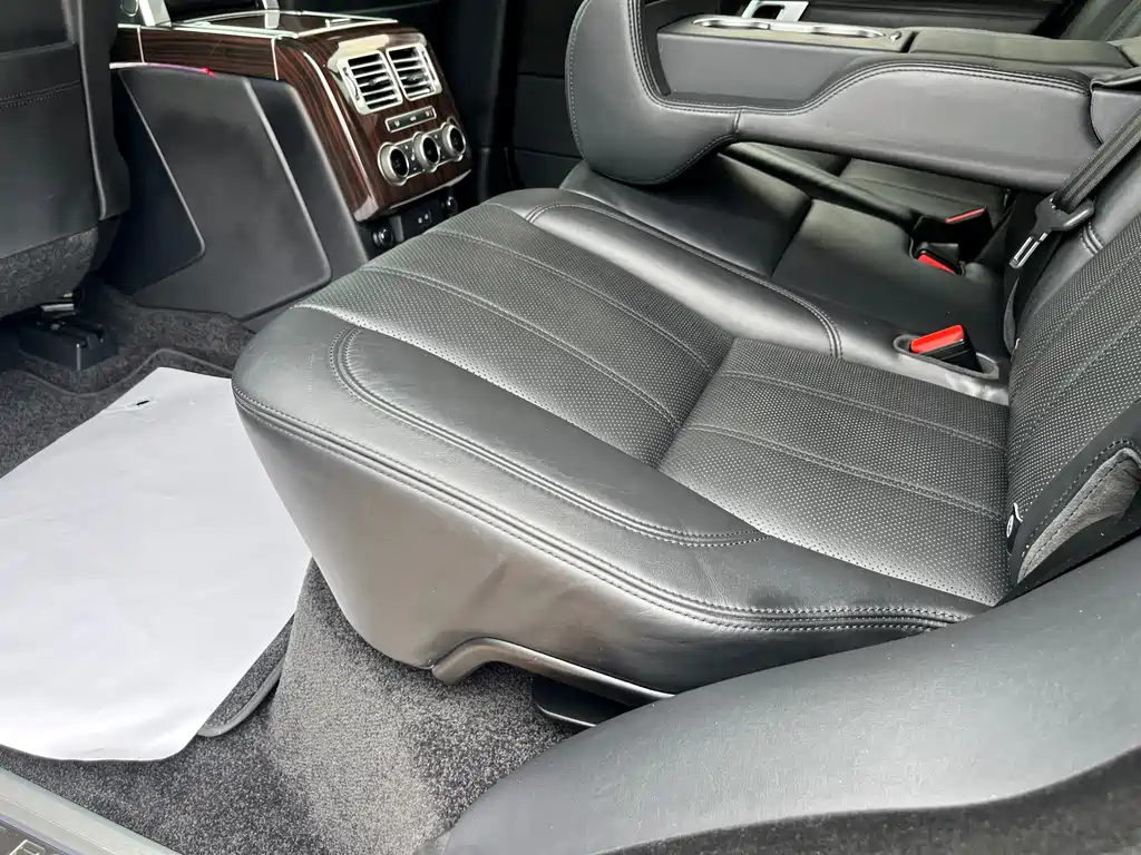Land Rover Range Rover 2018 — фото 18
