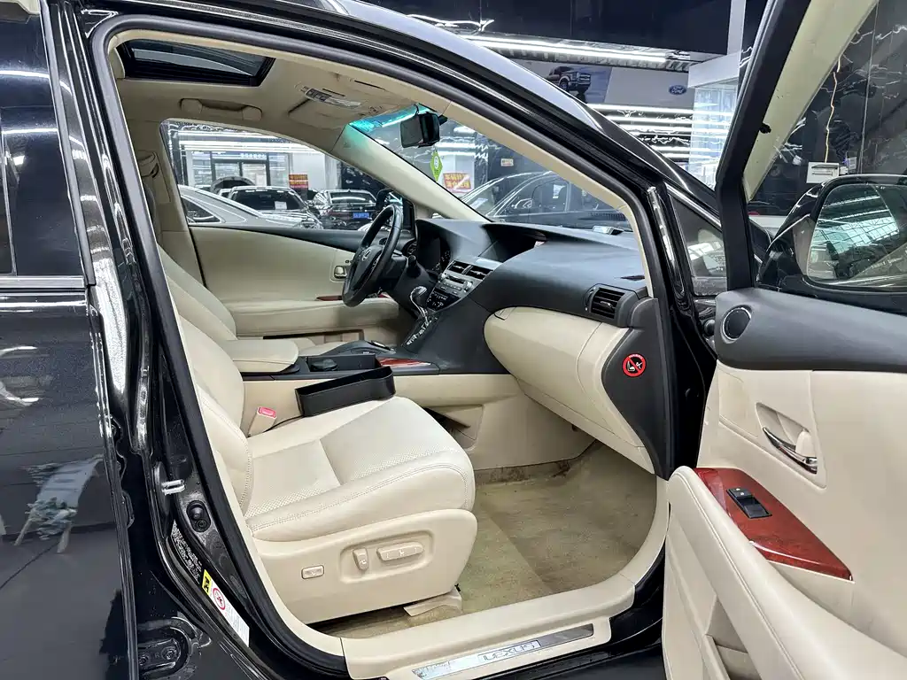 Lexus RX Classic 2011 — фото 11