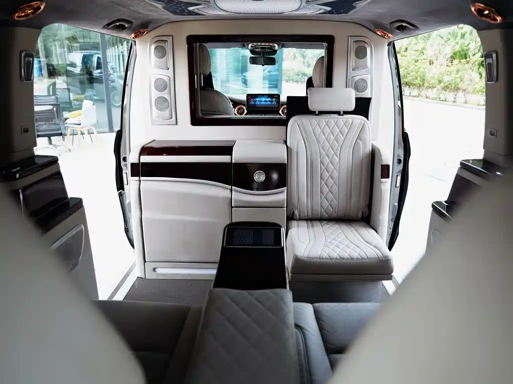 Mercedes-Benz Vito 2022 — фото 14