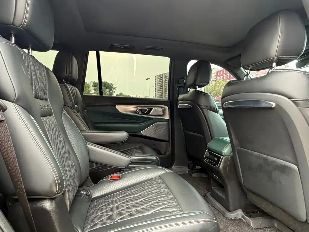 GAC Motor Trumpchi GS8 2022 — фото 16