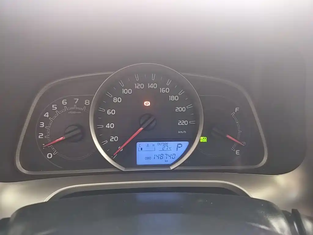 Toyota RAV4 2015 — фото 12