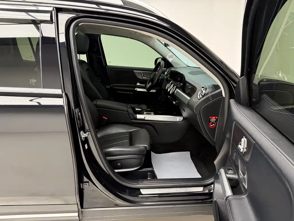 Mercedes-Benz GLB 2020 — фото 18