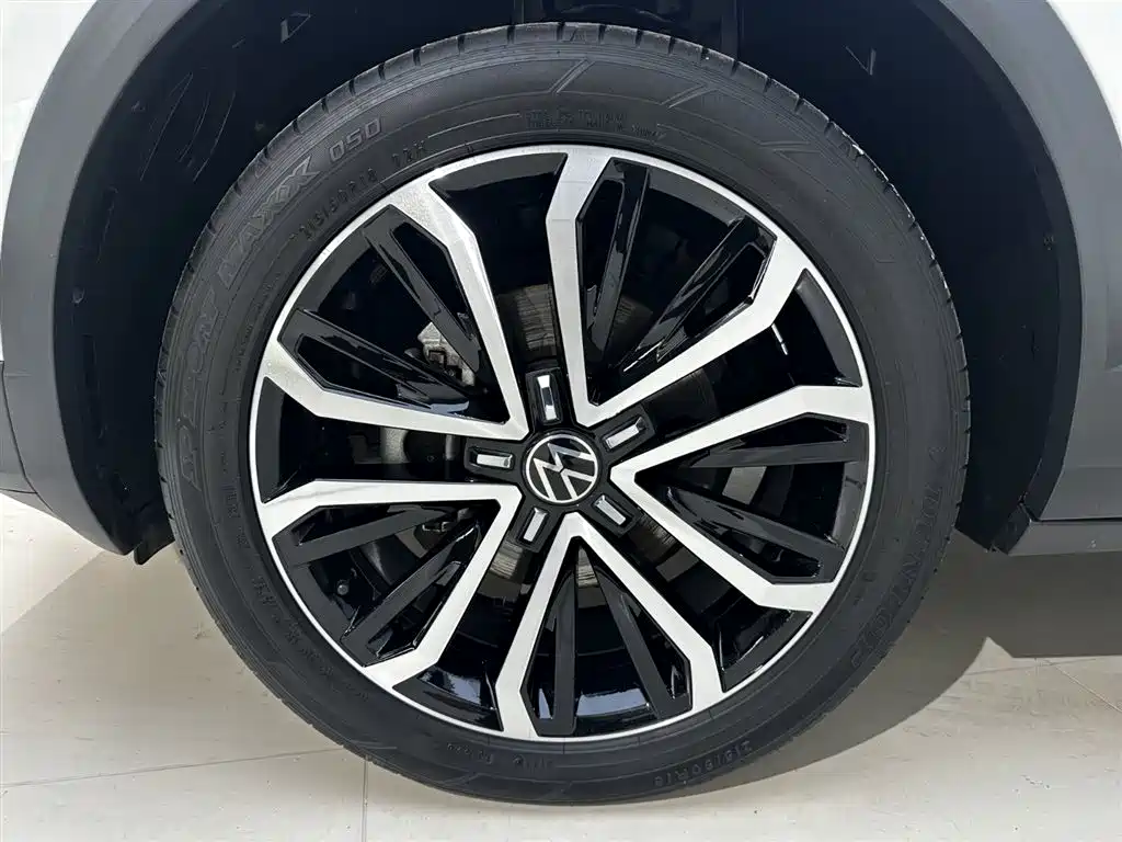 Volkswagen T-Roc 2023