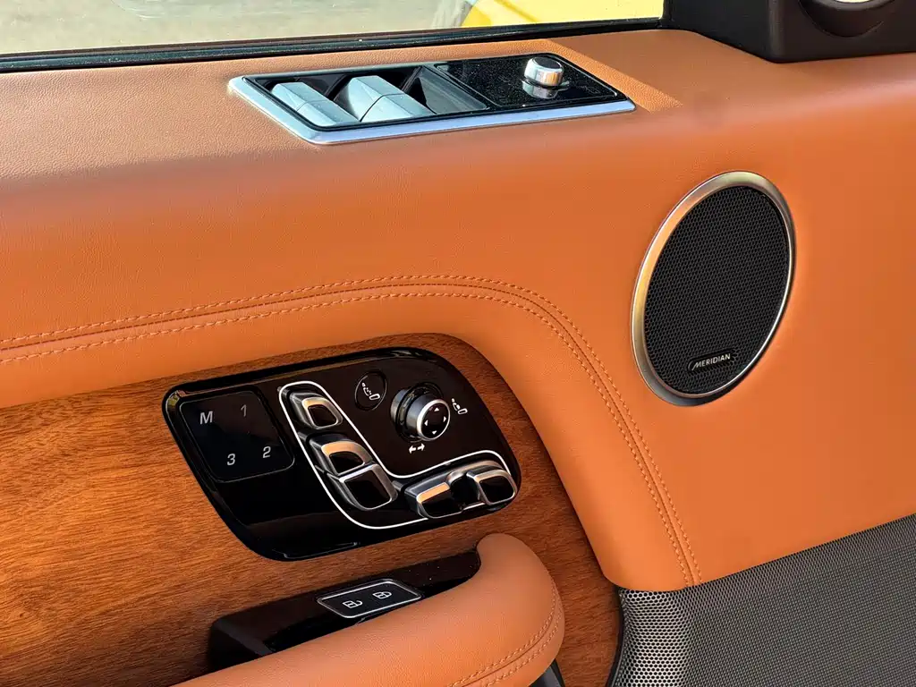Land Rover Range Rover 2021 — фото 11