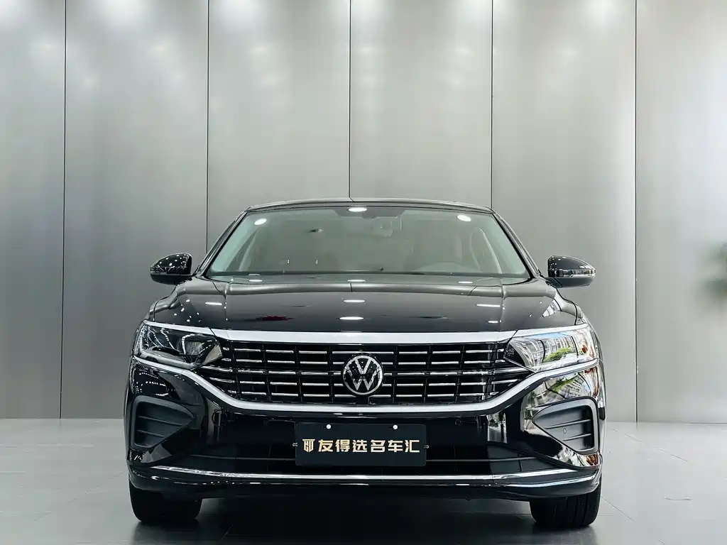Volkswagen Passat 2024
