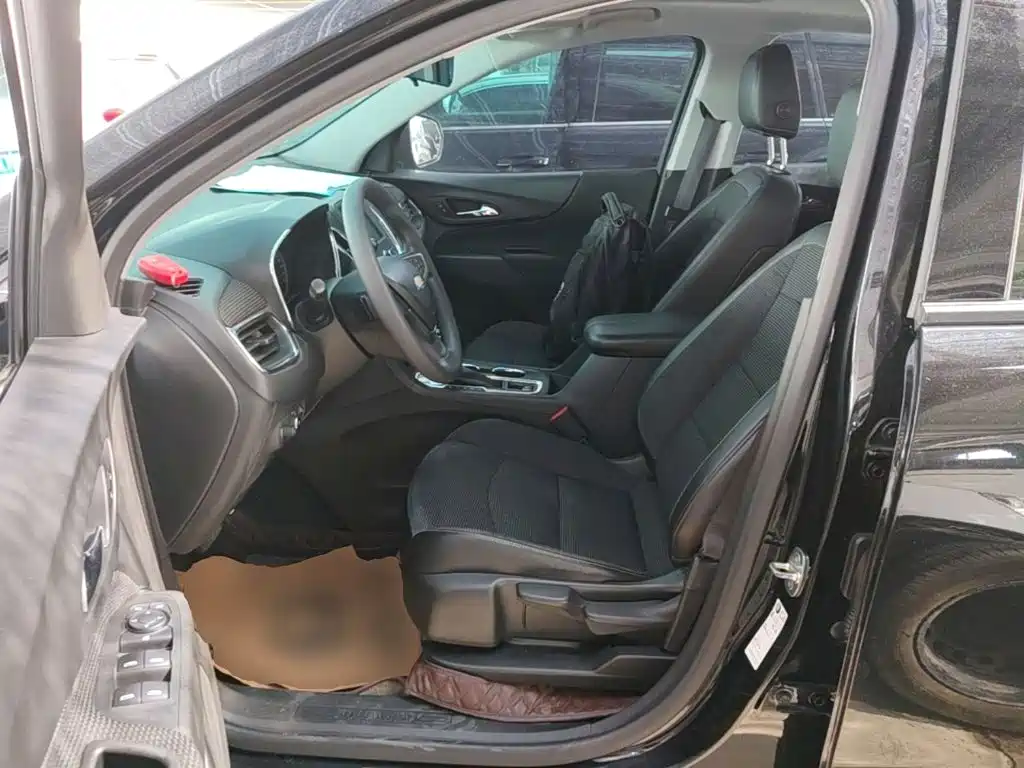 Chevrolet Equinox 2018 — фото 15