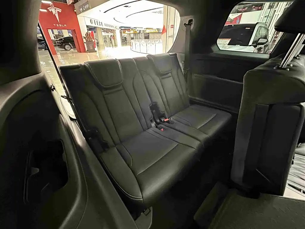 GAC Motor Trumpchi GS8 2023 — фото 30
