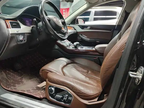 Audi A8 2012