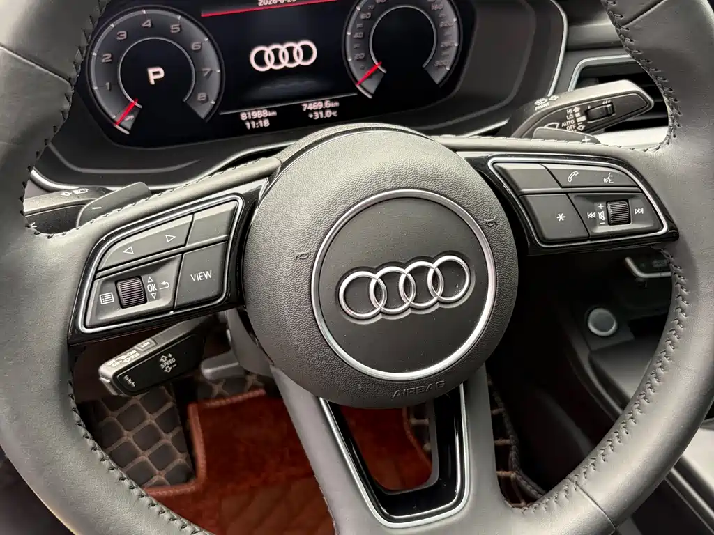 Audi A4L 2020 — фото 11