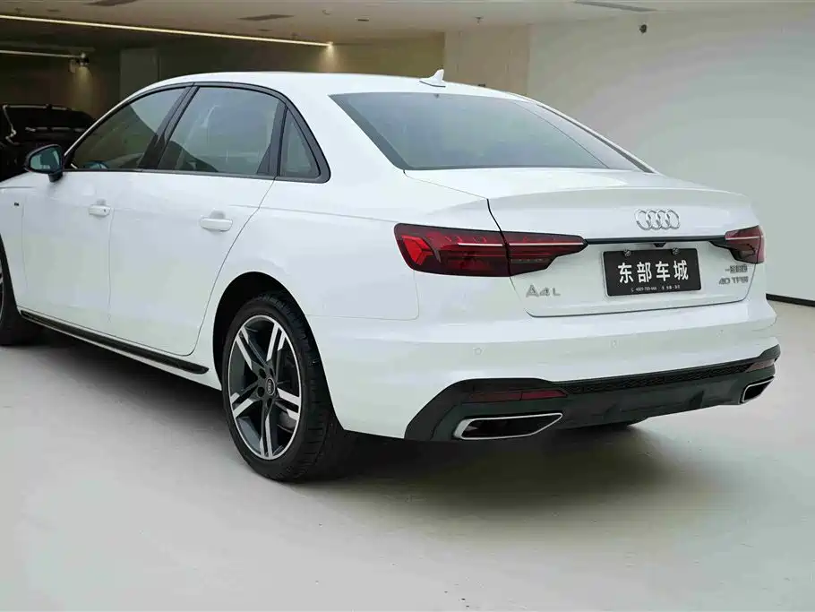 Audi A4L 2023