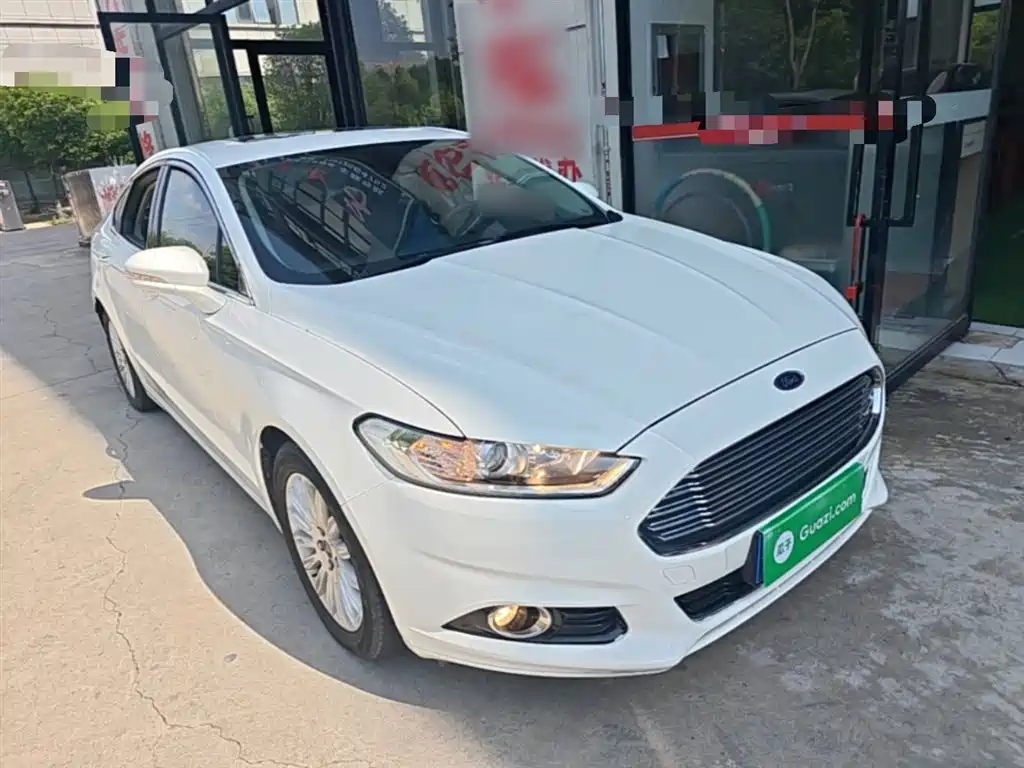 Ford Mondeo 2016 — фото 22