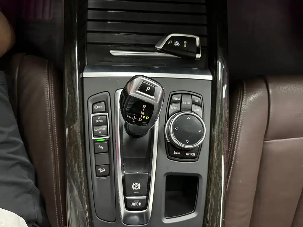 BMW X5 2014 — фото 11