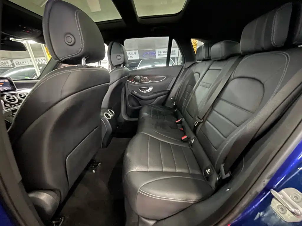 Mercedes-Benz GLC 2017 — фото 10
