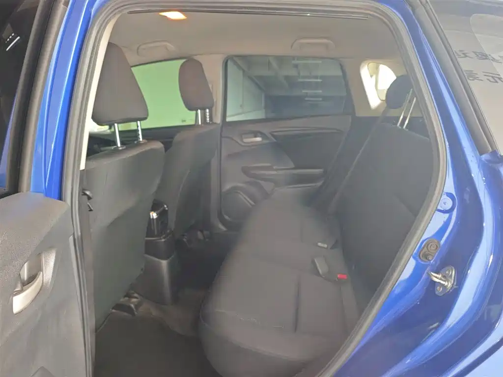 Honda Fit 2016 — фото 9