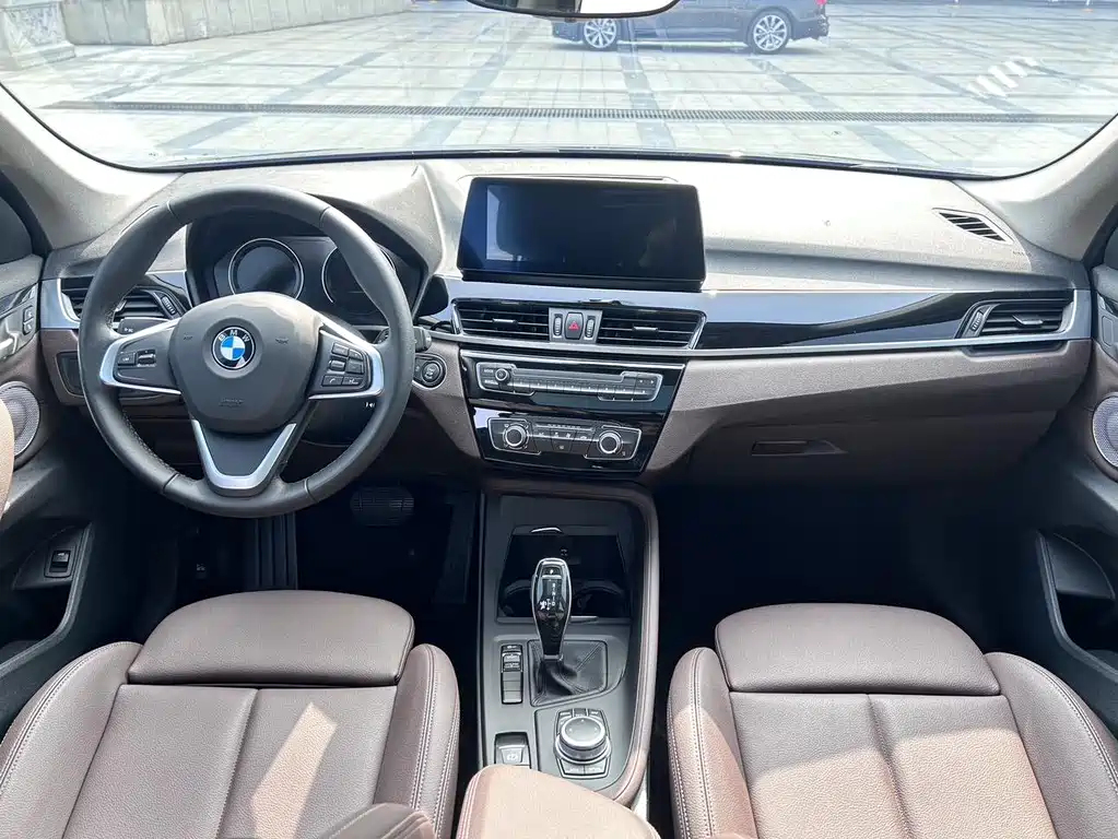 BMW X1 2021 — фото 11