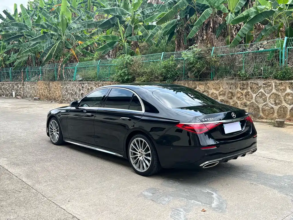 Mercedes-Benz S-Class 2023