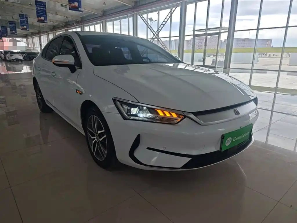 BYD Qin PLUS 2022 — фото 22