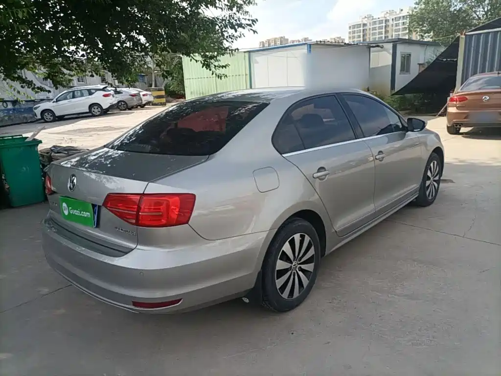 Volkswagen Sagitar 2017