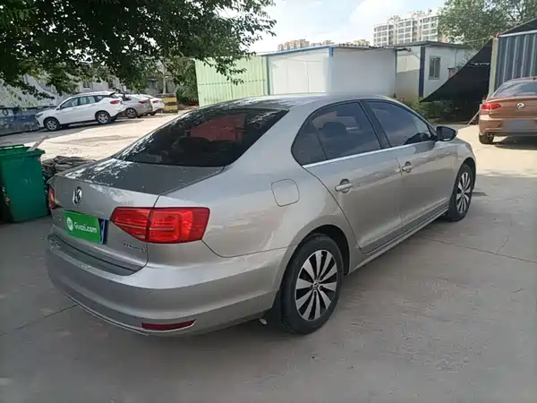 Volkswagen Sagitar 2017