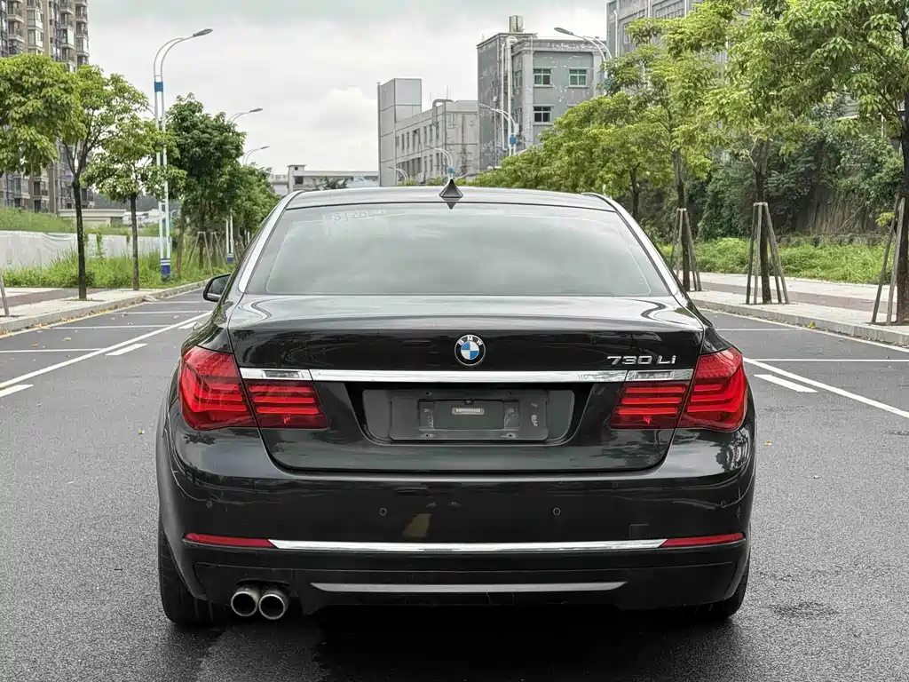 BMW 7 Series 2015 — фото 5