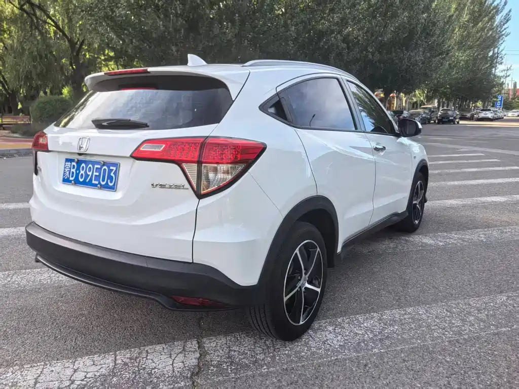 Honda Vezel 2022 — фото 4