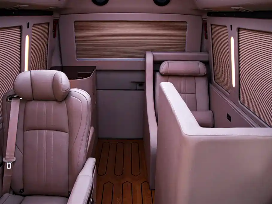 Toyota Coaster 2024 — фото 16