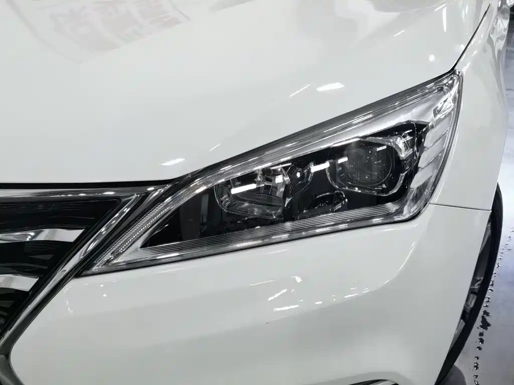 Changan Eado DT 2020 — фото 7
