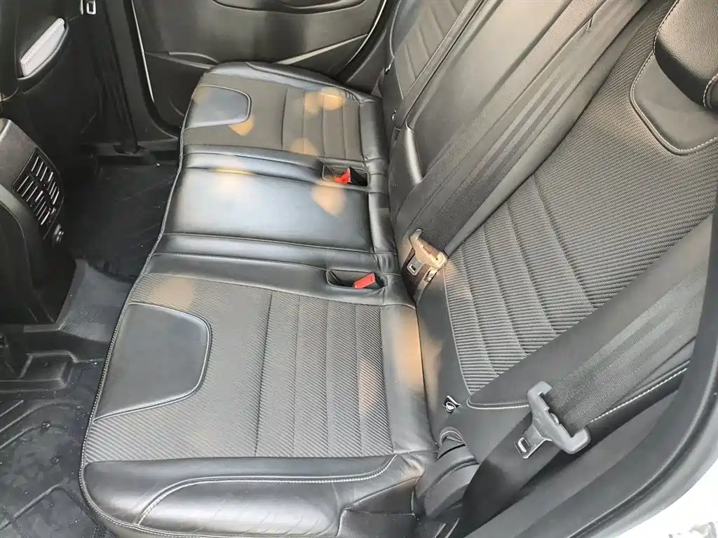 Ford Kuga 2015 — фото 13
