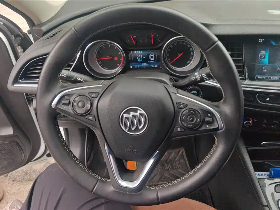 Buick Regal 2019 — фото 15