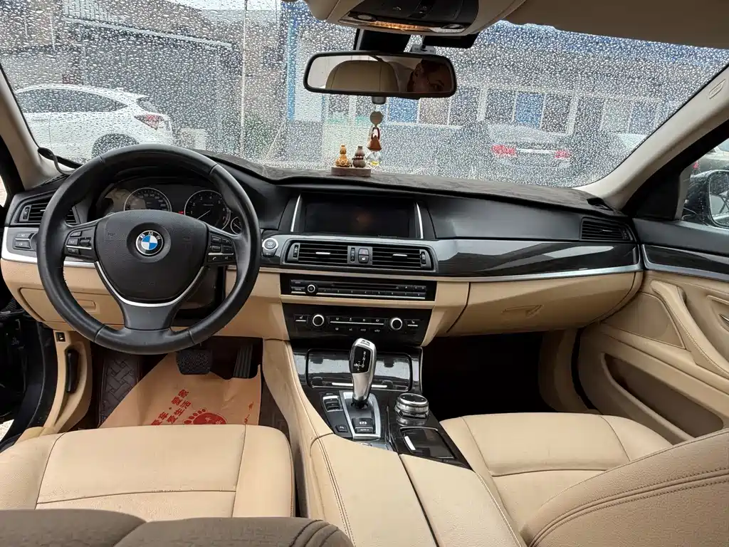 BMW 5 Series 2014 — фото 8