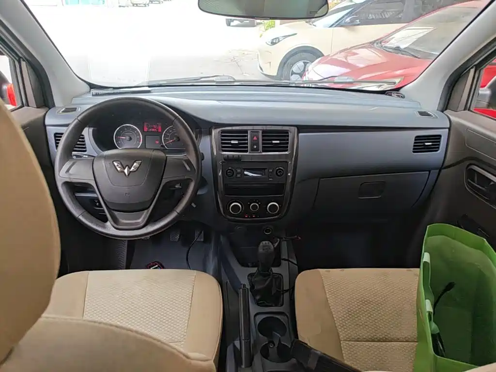 Wuling Rongguang V 2016 — фото 10