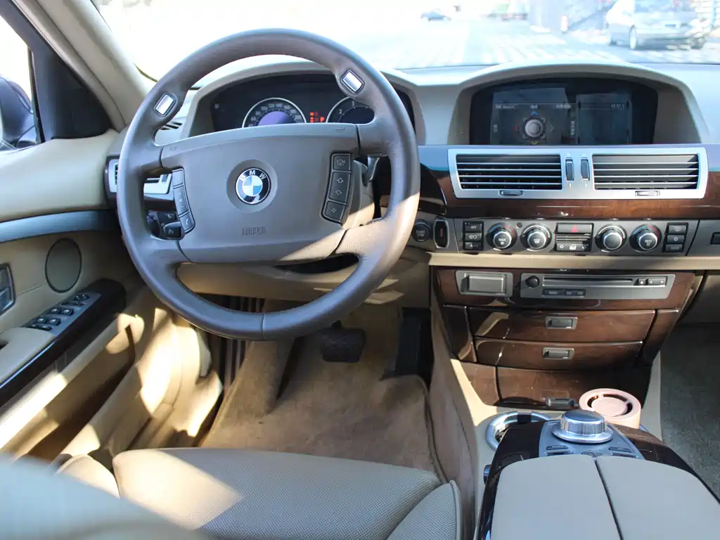 BMW 7 Series 2007 — фото 17