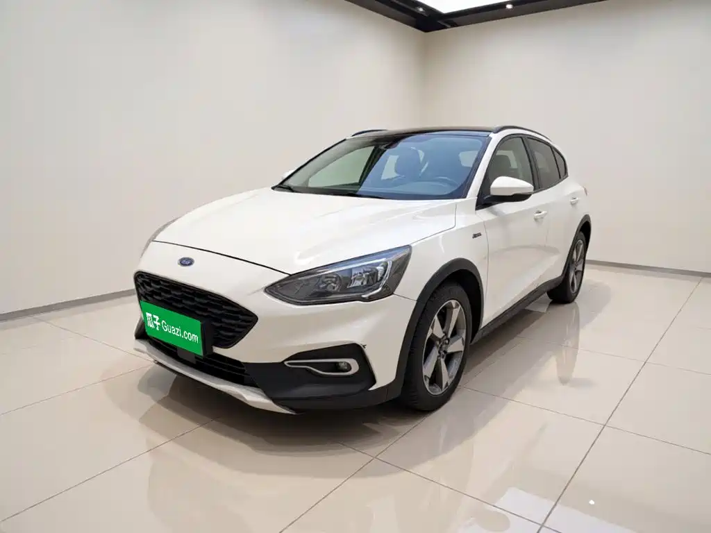 Ford Focus Active 2020 — фото 2