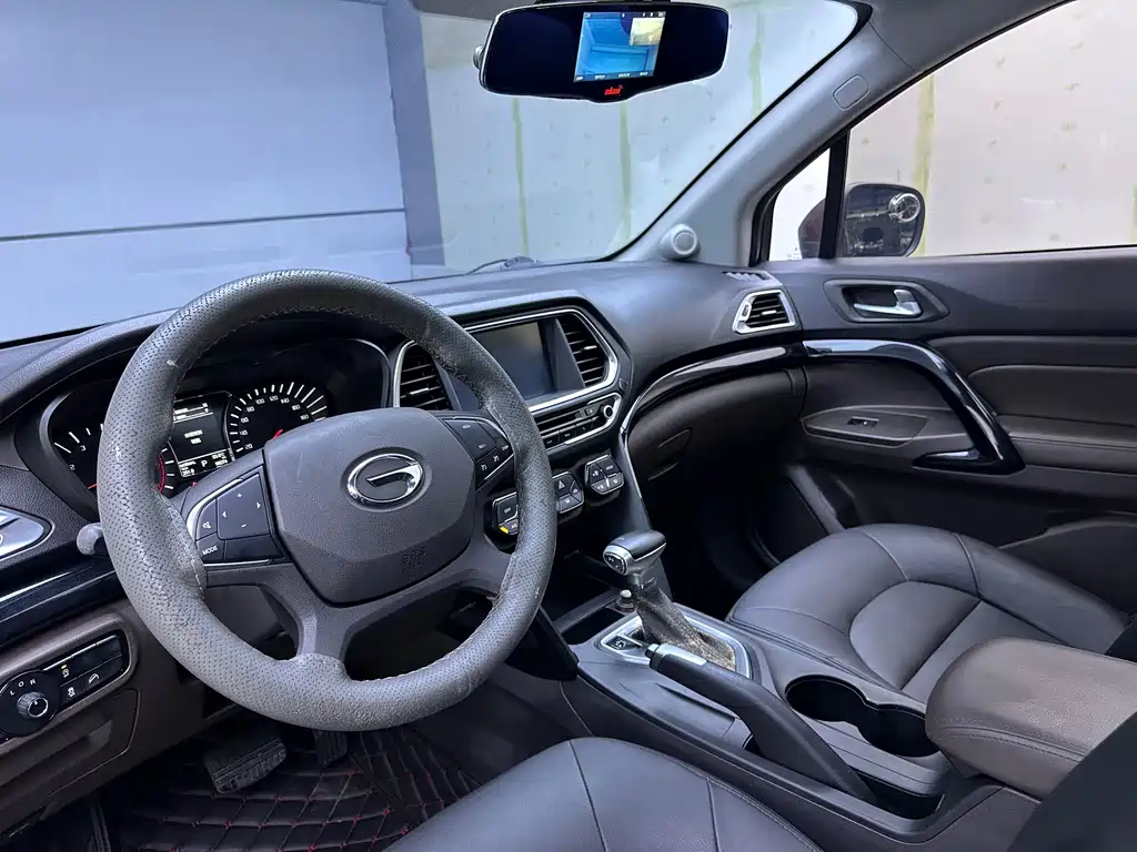 GAC Trumpchi GS4 2015 — фото 9