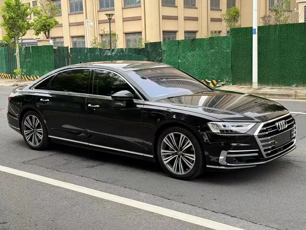 Audi A8 2019 — фото 3