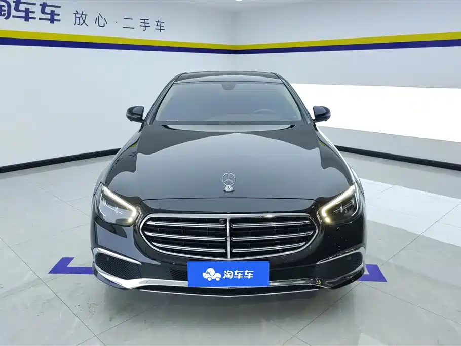 Mercedes-Benz E-Class 2023