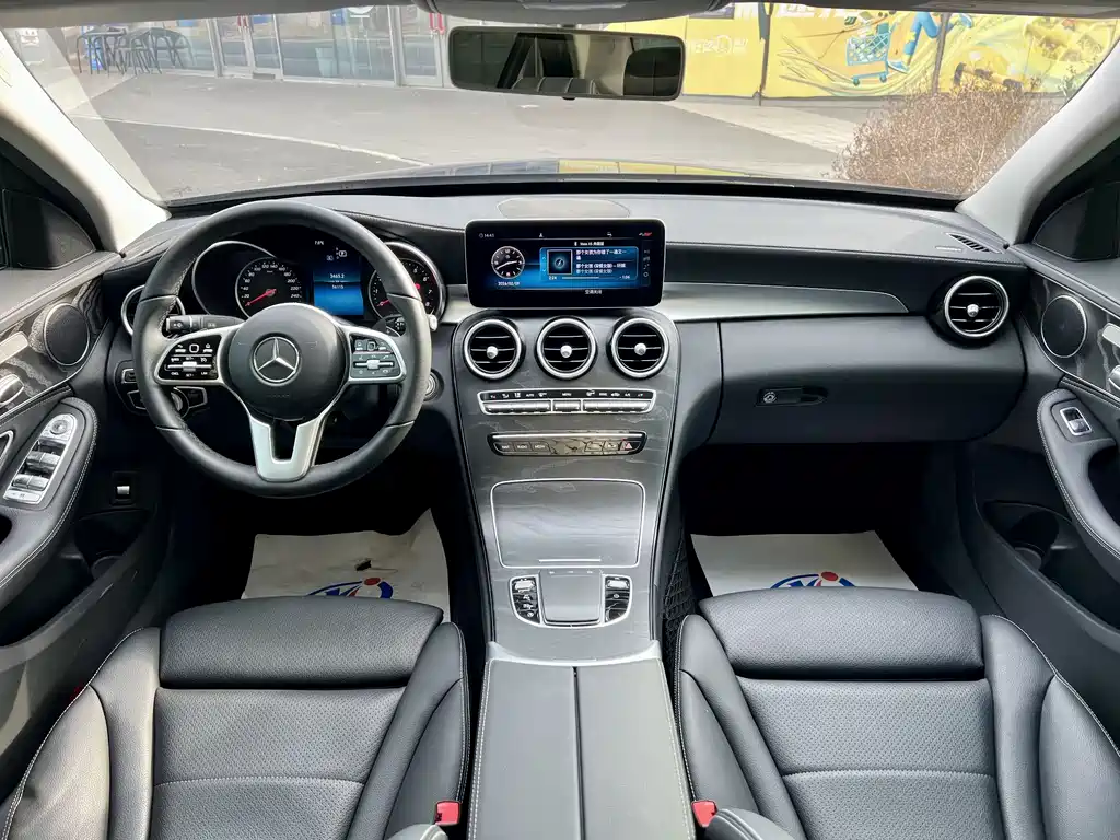 Mercedes-Benz C-Class 2019 — фото 9