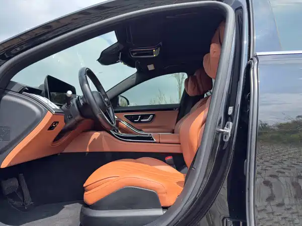 Mercedes-Benz S-Class 2024