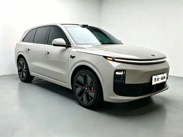 Li Auto L6 2024