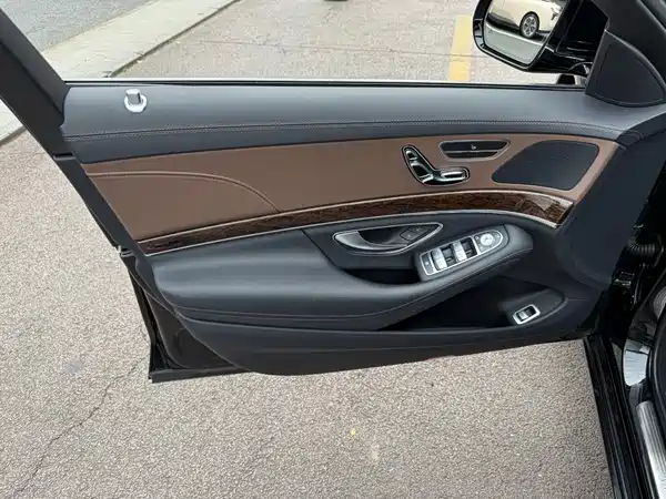 Mercedes-Benz S-Class 2020