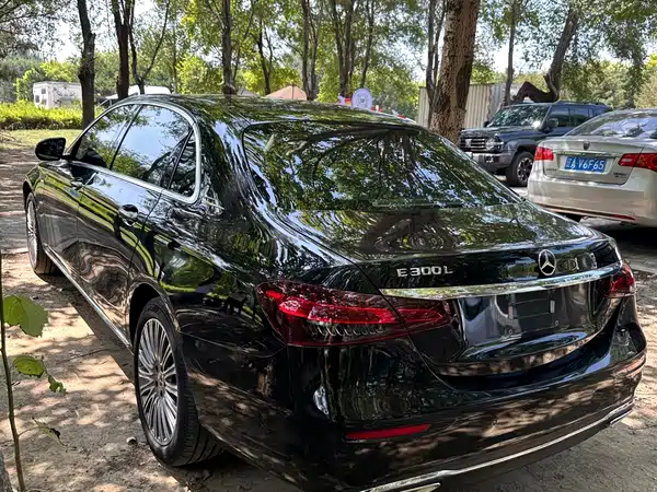 Mercedes-Benz E-Class 2021